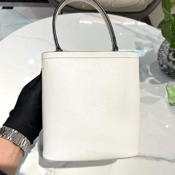 100% Authentic Prada Panier Shoulder Bag - Picture 2 of 8